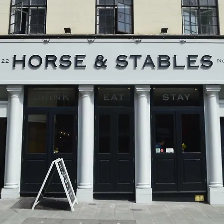 The Horse & Stables-2